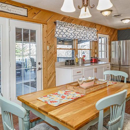 Wooded Bliss Hot Tub Single Level Cabin With No Steps Rocking Chairs And Wooded Views بيدجن فورج المظهر الخارجي الصورة