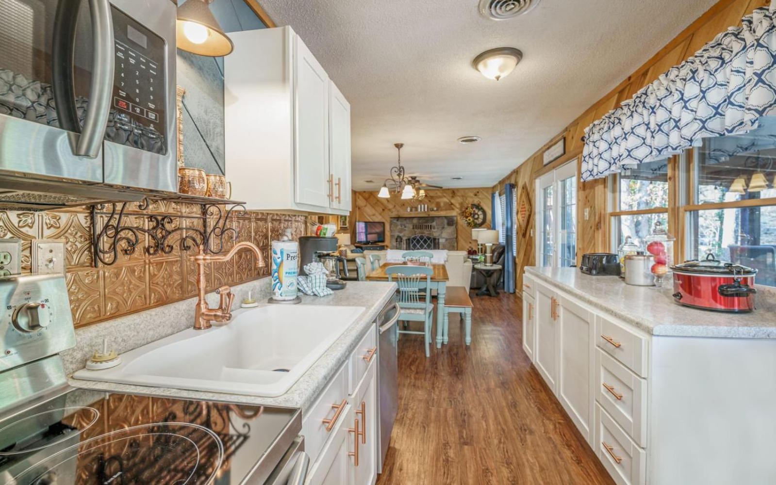 Wooded Bliss Hot Tub Single Level Cabin With No Steps Rocking Chairs And Wooded Views بيدجن فورج المظهر الخارجي الصورة