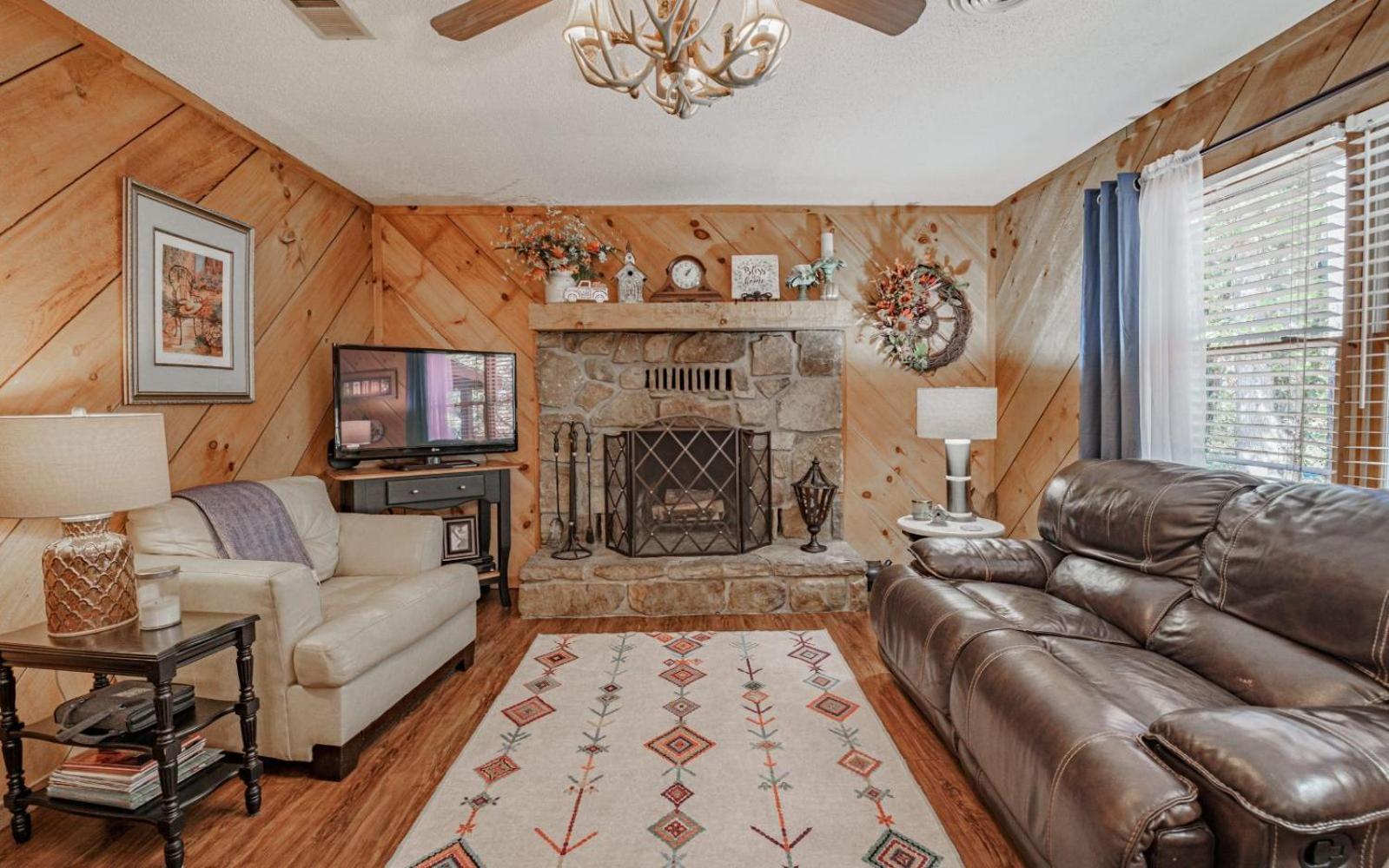 Wooded Bliss Hot Tub Single Level Cabin With No Steps Rocking Chairs And Wooded Views بيدجن فورج المظهر الخارجي الصورة